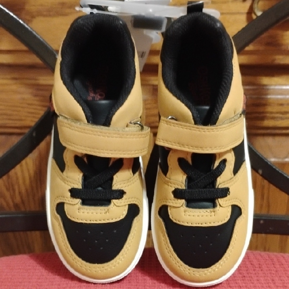 OshKosh B’gosh Toddler Sneakers – Size 10 – NWT 👟✨